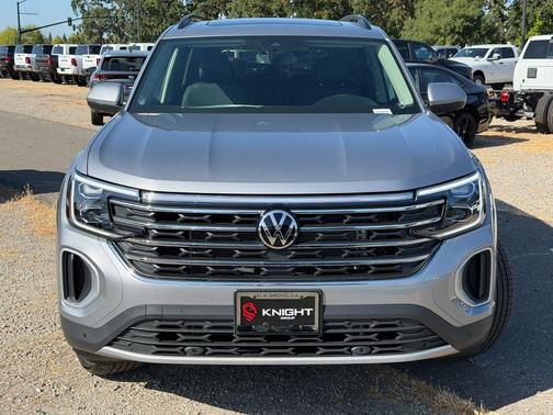 Silver Mist Metallic 2026 Volkswagen Atlas 2.0T SE W/TECHNOLOGY