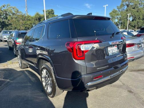2022 GMC Acadia Denali