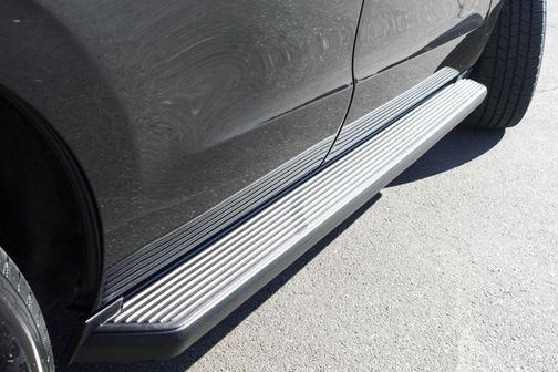 Black Metallic 2024 Ford Expedition XLT