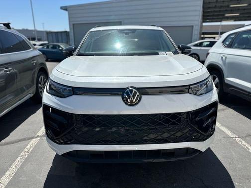 Opal White Pearl 2026 Volkswagen Tiguan 2.0T SE R-Line Black