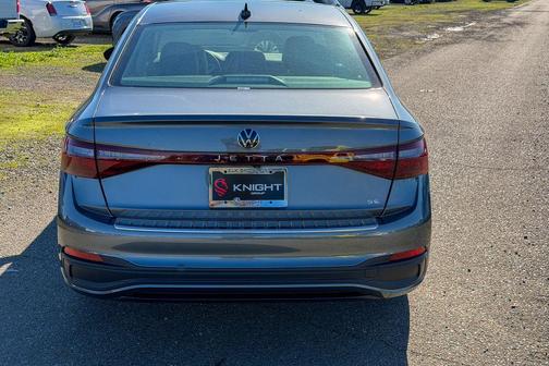 Platinum Gray Metallic 2026 Volkswagen Jetta 1.5T SE