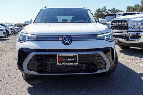 2025 Volkswagen Taos 1.5T SEL