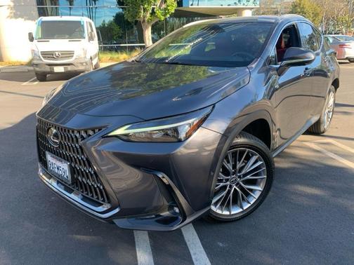 2022 Lexus NX 350h Luxury