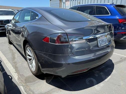 2018 Tesla Model S 75D