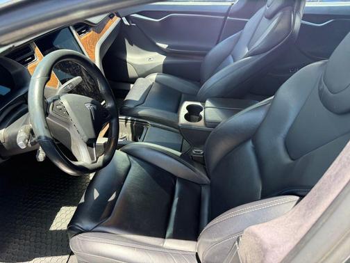 2018 Tesla Model S 75D