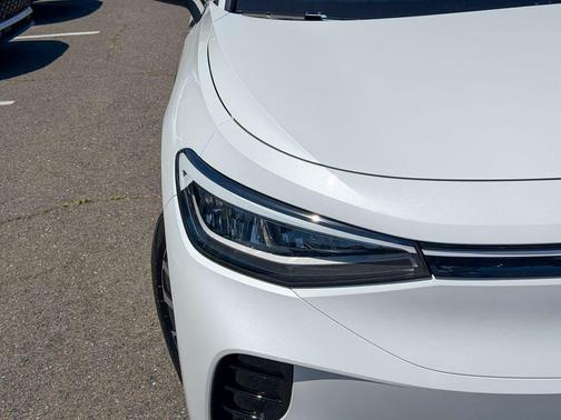 Opal White Pearl 2026 Volkswagen ID.4 Pro