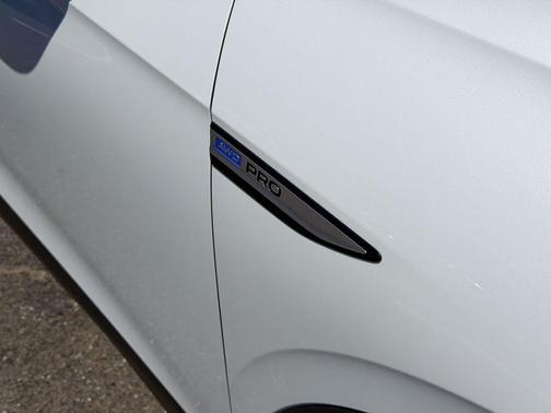 Opal White Pearl 2026 Volkswagen ID.4 Pro