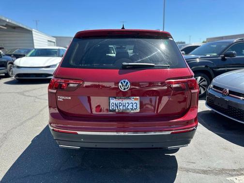 Cardinal Red Metallic 2019 Volkswagen Tiguan 2.0T SEL