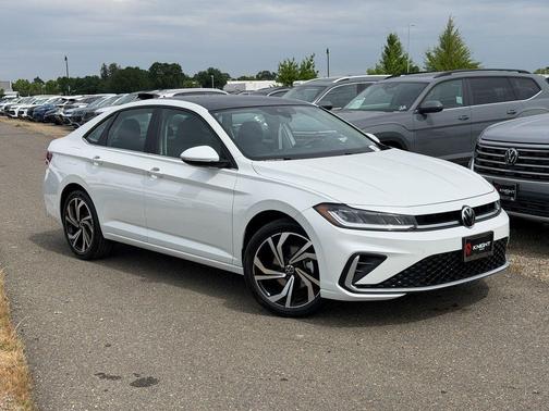 Opal White Pearl 2026 Volkswagen Jetta 1.5T SEL