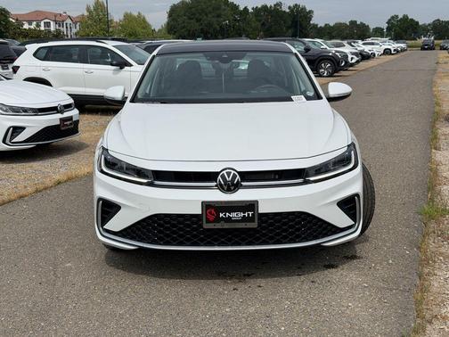 Opal White Pearl 2026 Volkswagen Jetta 1.5T SEL