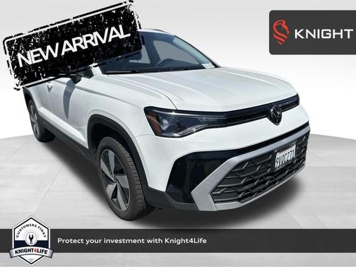 Pure White 2025 Volkswagen Taos 1.5T S