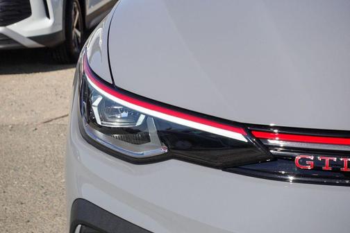 2025 Volkswagen Golf GTI 2.0T Autobahn