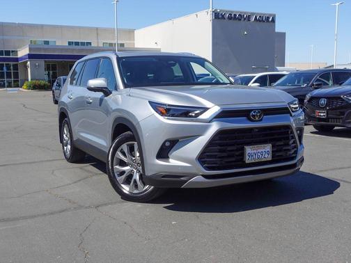 Celestial Silver Metallic 2024 Toyota Grand Highlander LIMITED