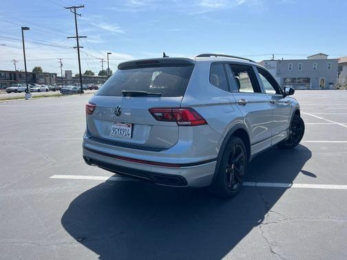 Pyrite Silver Metallic 2023 Volkswagen Tiguan 2.0T SE R-Line Black