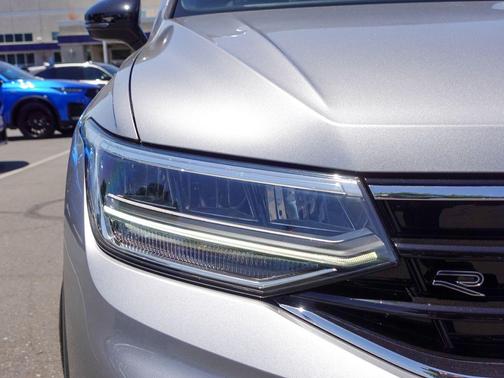 Pyrite Silver Metallic 2023 Volkswagen Tiguan 2.0T SE R-Line Black