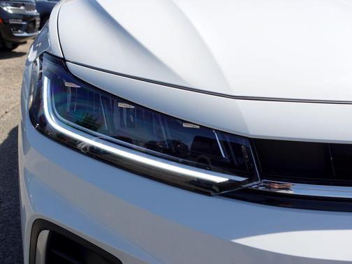 Pure White 2026 Volkswagen Jetta 1.5T S