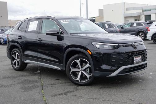 2025 Volkswagen Tiguan 2.0T SE