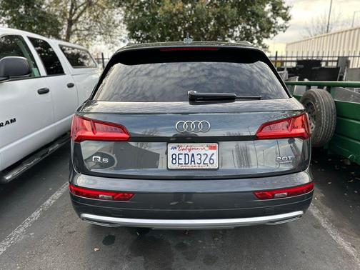 2018 Audi Q5 2.0T Prestige