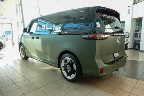 2025 Volkswagen ID. Buzz Pro S Plus