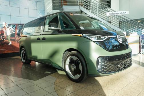 2025 Volkswagen ID. Buzz Pro S Plus