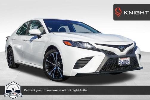 2020 Toyota Camry SE