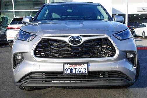 2022 Toyota Highlander LE
