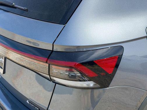 Platinum Gray Metallic 2026 Volkswagen Taos 1.5T SE