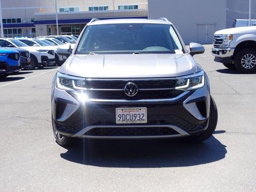 Pyrite Silver Metallic 2022 Volkswagen Taos 1.5T SEL