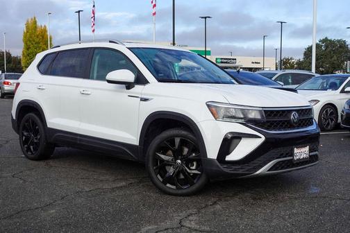 2023 Volkswagen Taos 1.5T SE