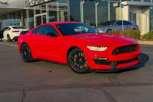 2016 Ford Shelby GT350 Base
