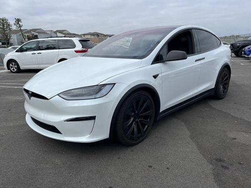 2023 Tesla Model X Standard Range