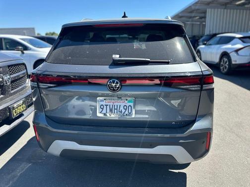 Platinum Gray Metallic 2026 Volkswagen Tiguan 2.0T S