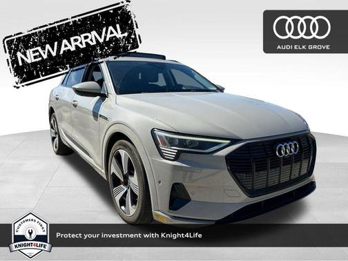 2022 Audi e-tron Premium Plus