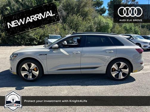 2022 Audi e-tron Premium Plus