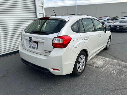 2015 Subaru Impreza 2.0i Premium