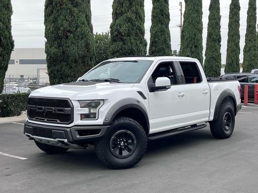 Oxford White 2017 Ford F-150 Raptor