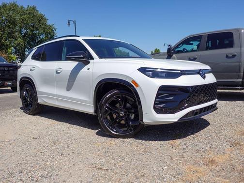 Opal White Pearl 2026 Volkswagen Tiguan 2.0T SE R-Line Black