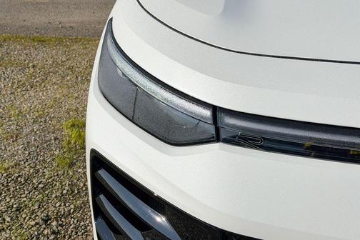 2026 Volkswagen Tiguan 2.0T SEL R-Line