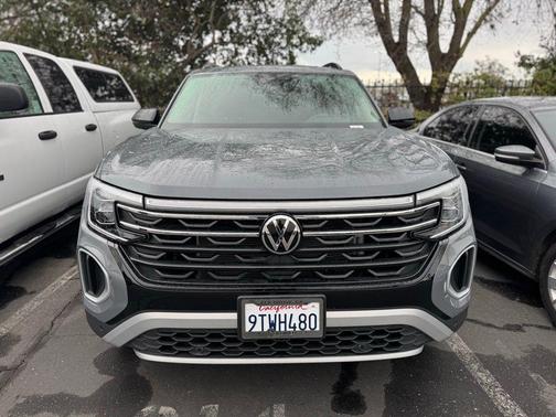 2025 Volkswagen Atlas 2.0T Peak Edition