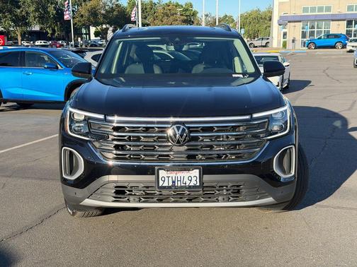 Deep Black Pearl Effect 2026 Volkswagen Atlas 2.0T SE w/Technology