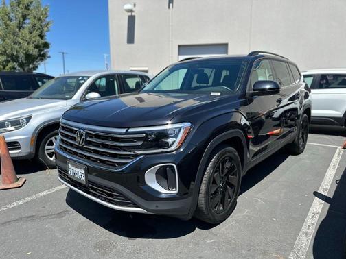 Deep Black Pearl Effect 2026 Volkswagen Atlas 2.0T SE w/Technology