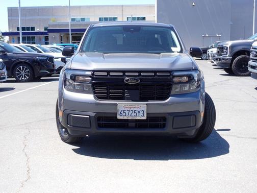 Carbonized Gray Metallic 2024 Ford Maverick Lariat
