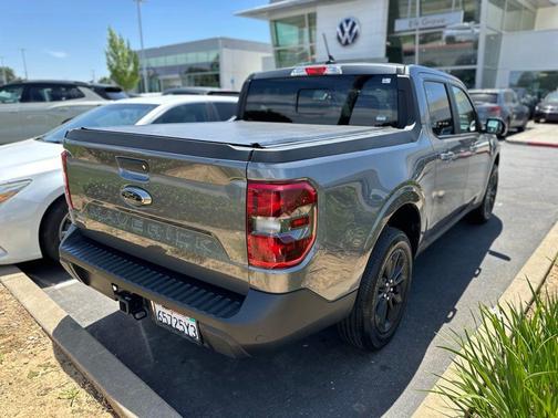 Gray Metallic 2024 Ford Maverick Lariat