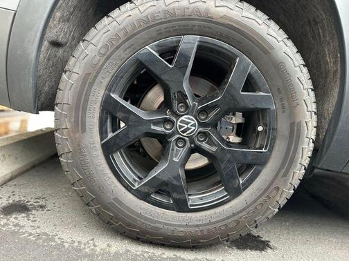 2025 Volkswagen Atlas 2.0T Peak Edition