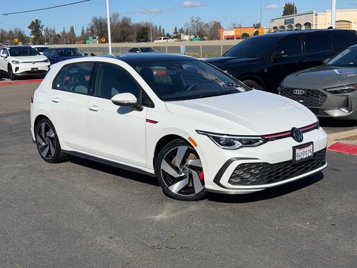 2023 Volkswagen Golf GTI 2.0T SE