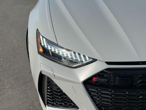 2021 Audi RS 6 Avant 4.0T quattro