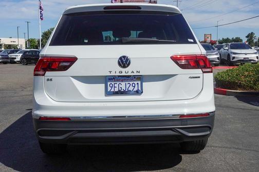 2024 Volkswagen Tiguan 2.0T SE