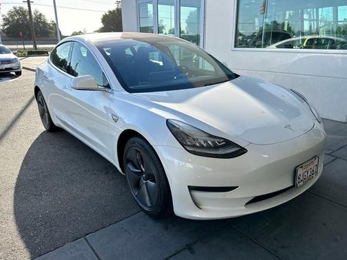 2019 Tesla Model 3 Mid Range