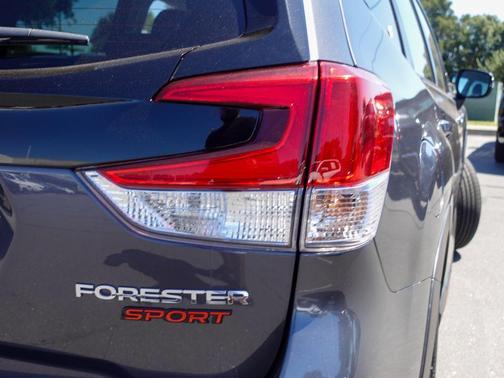 Magnetite Gray Metallic 2024 Subaru Forester Sport