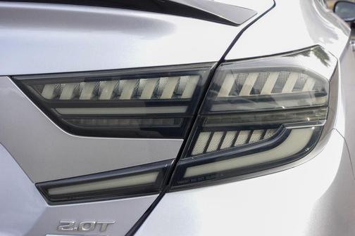 2020 Honda Accord Touring 2.0T